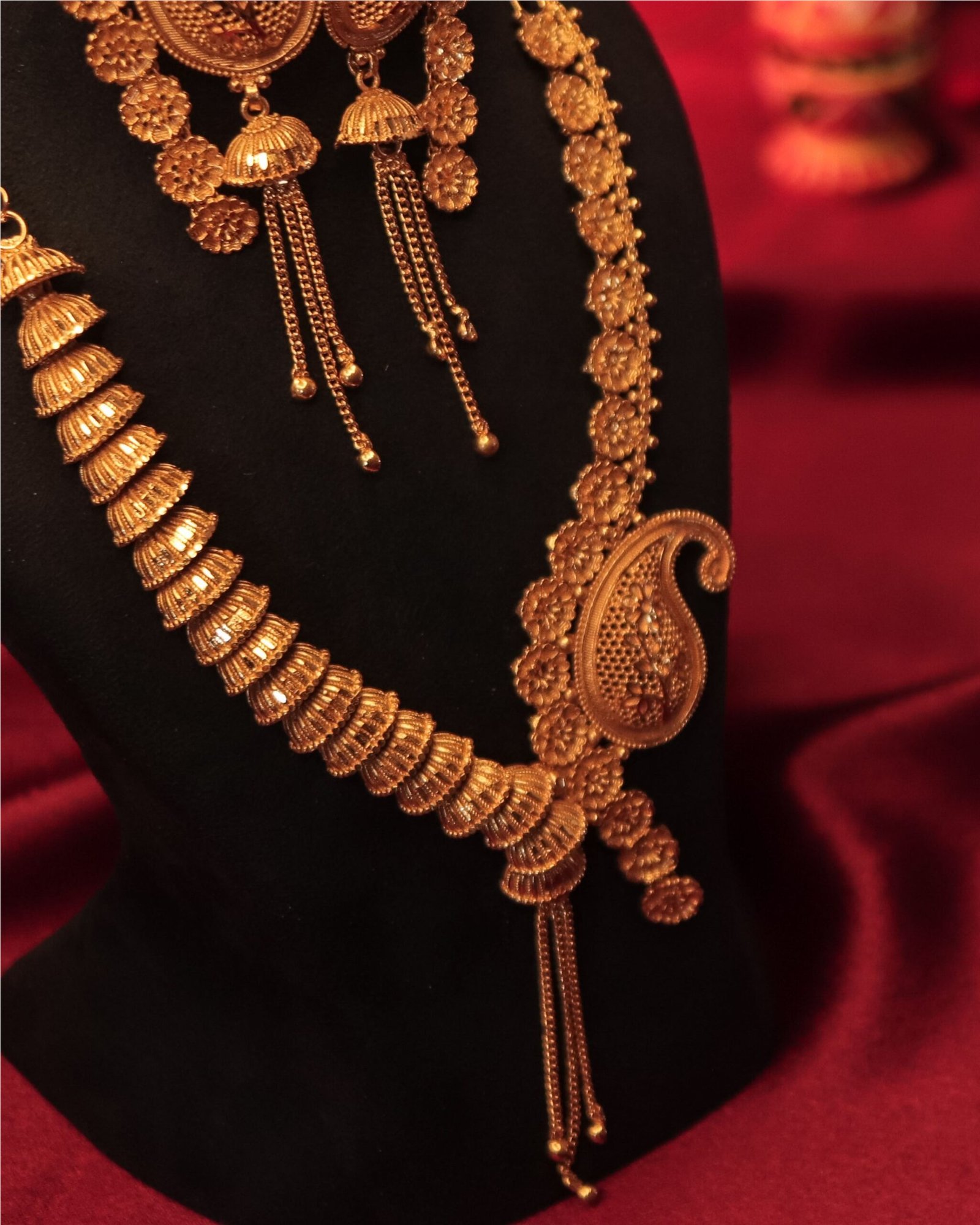 AAMRAPALI Statement jewellery 1