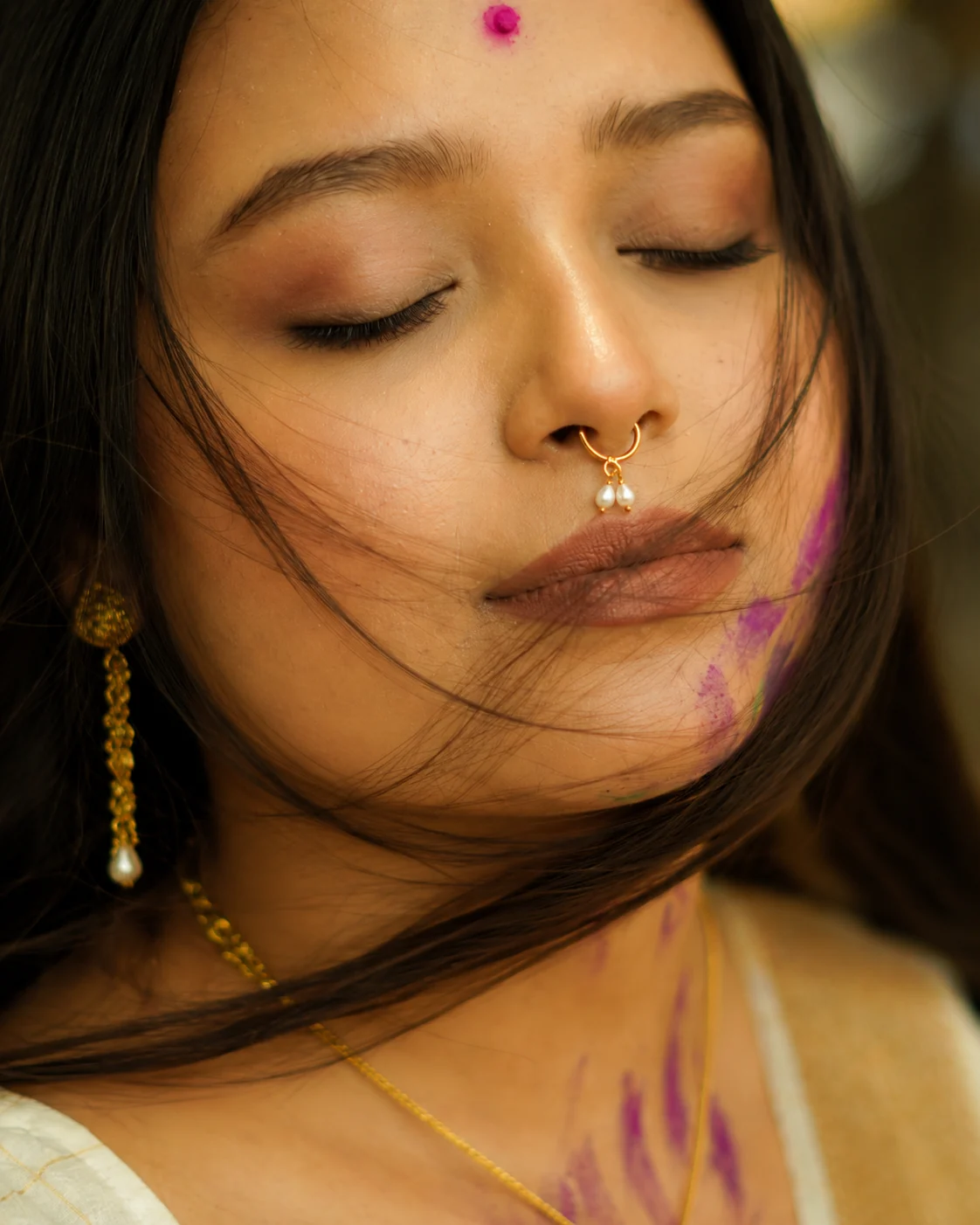 JHIRI NOLOK Jewellery detail 1