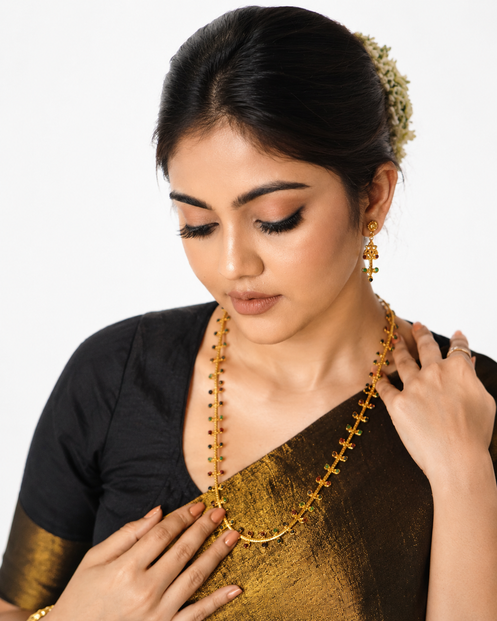 Daamini Tissue Silk Saree In Black