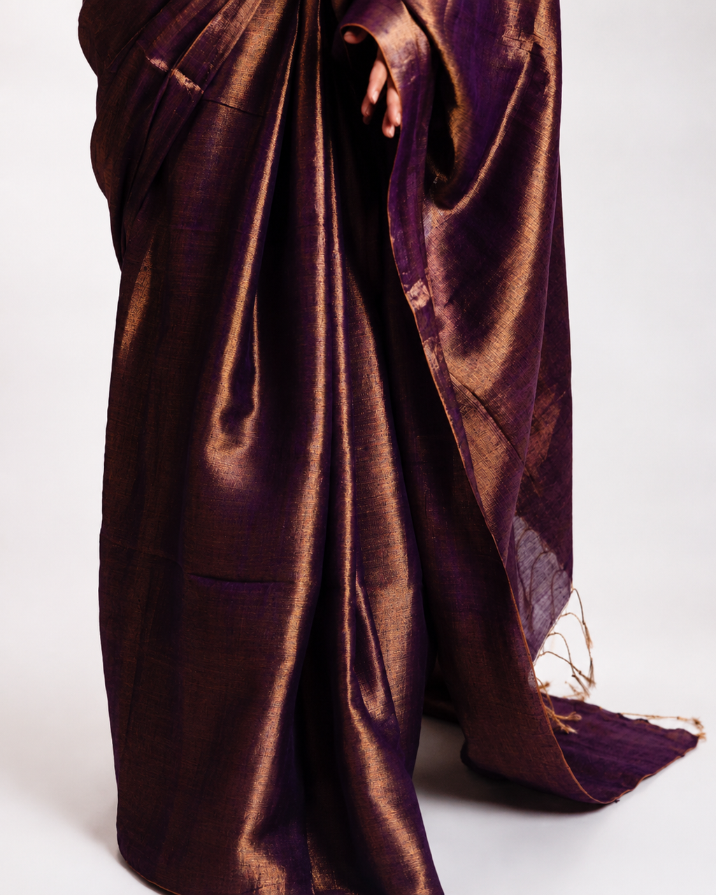 Kaamya Tissue Silk Saree In Purple