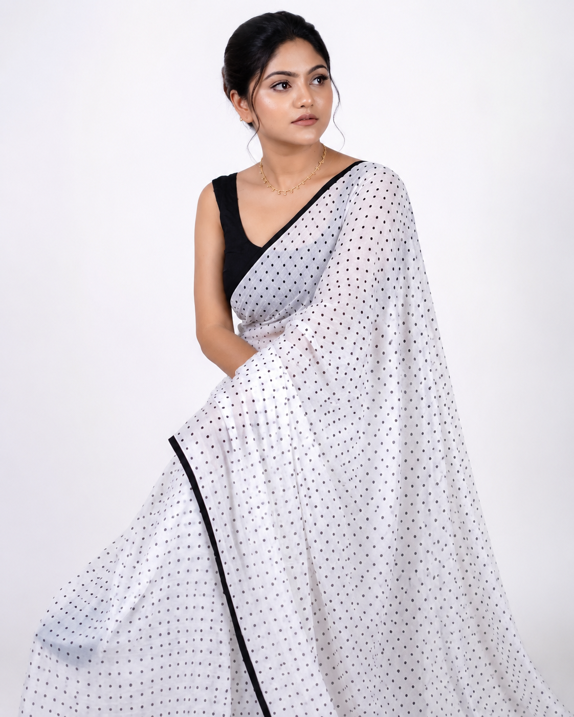 Moonlight Beam Polka Mul Cotton Saree In Black White