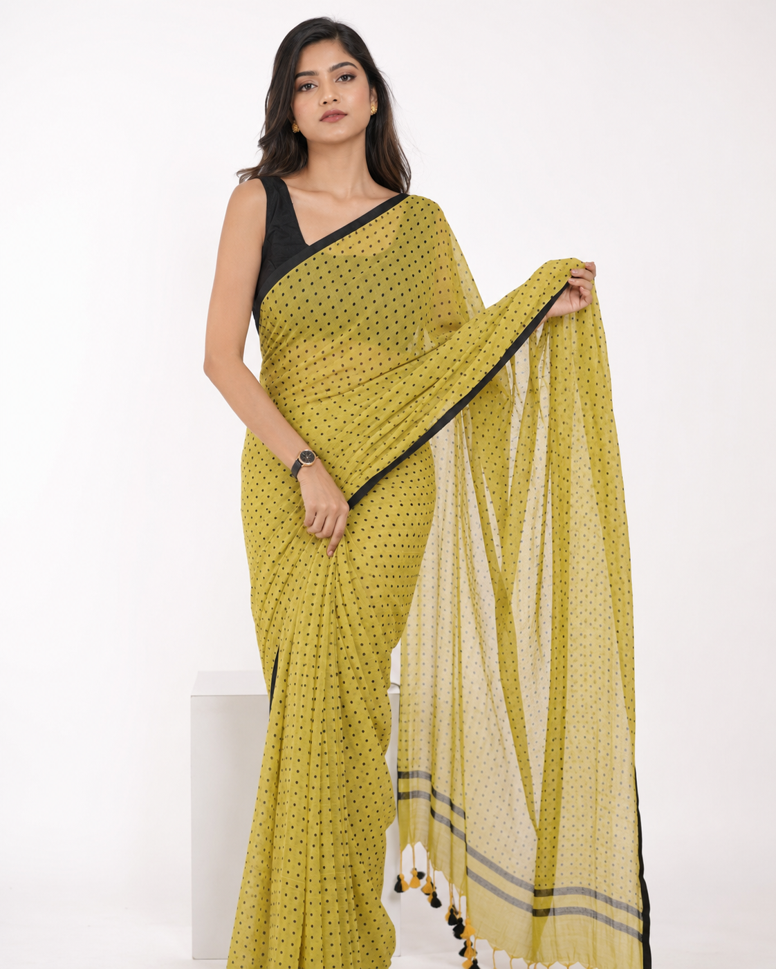 Olive Punch Polka Mul Cotton Saree In Green Black