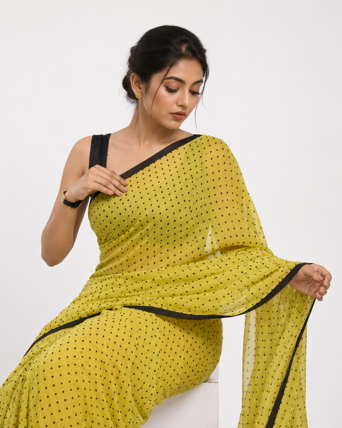 Olive Punch Polka Mul Cotton Saree In Green Black