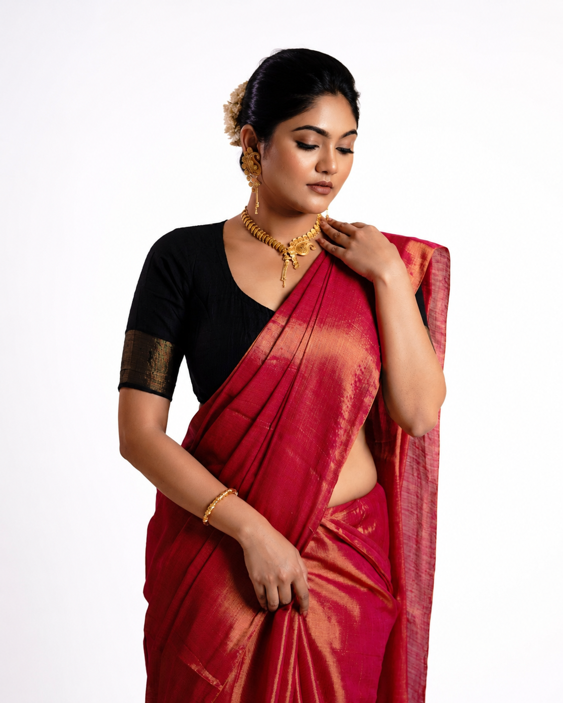 Saaumi Tissue Silk Saree In Rani Pink