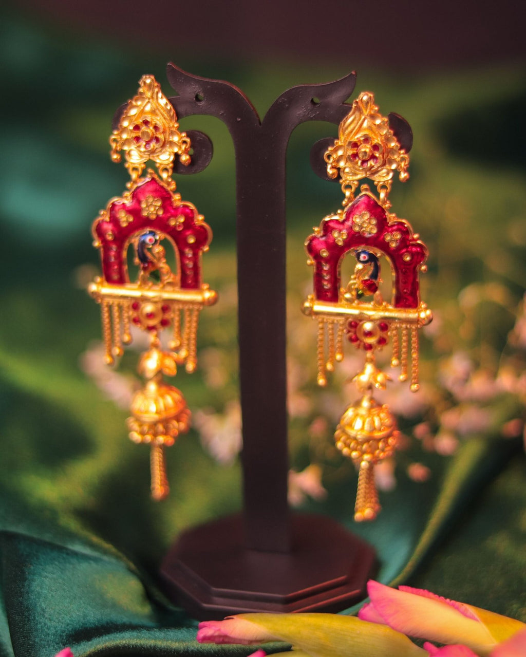 Moyurakhshi Long Kaan Jhumko Earrings