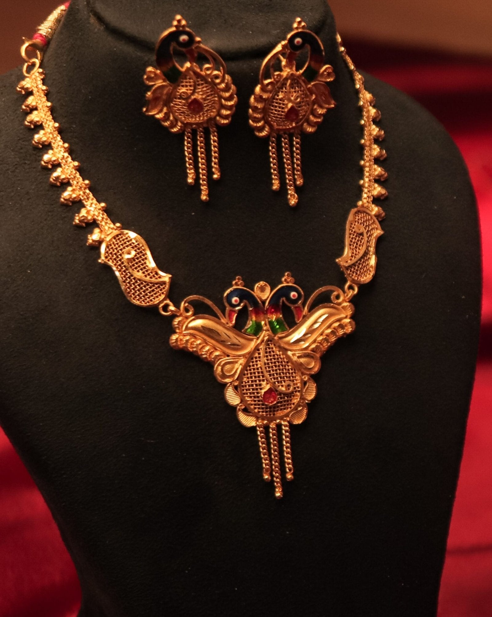 Jora Moyur Sleek Necklace