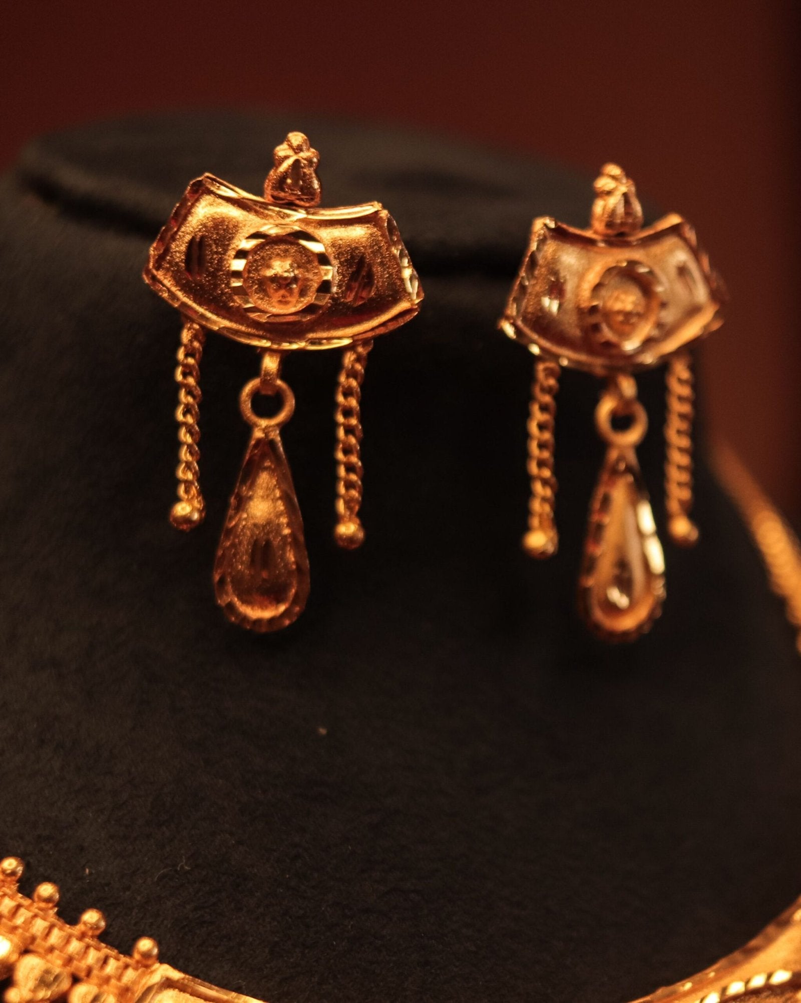 Shiri Three-Step Sleek Necklace