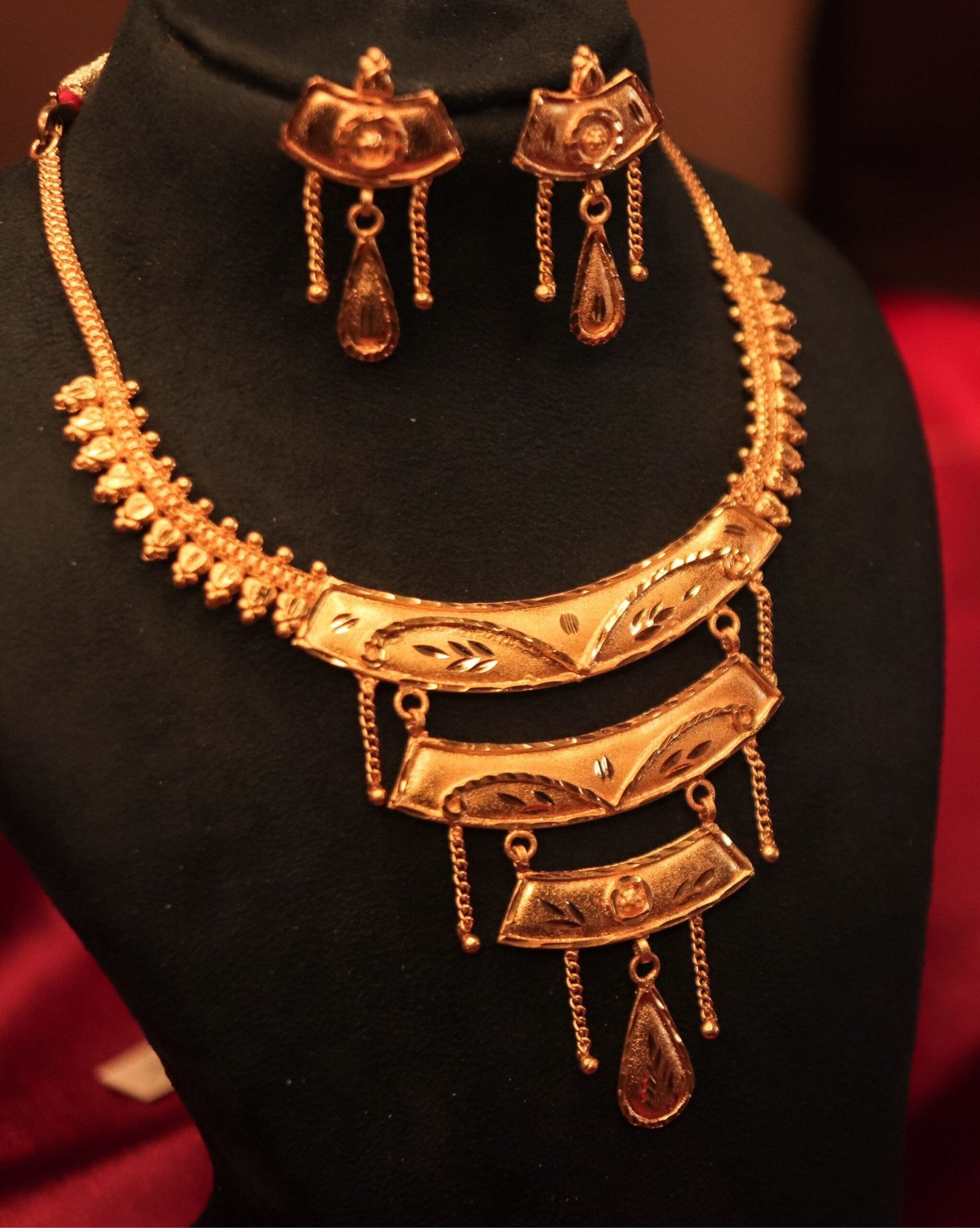 Shiri Three-Step Sleek Necklace