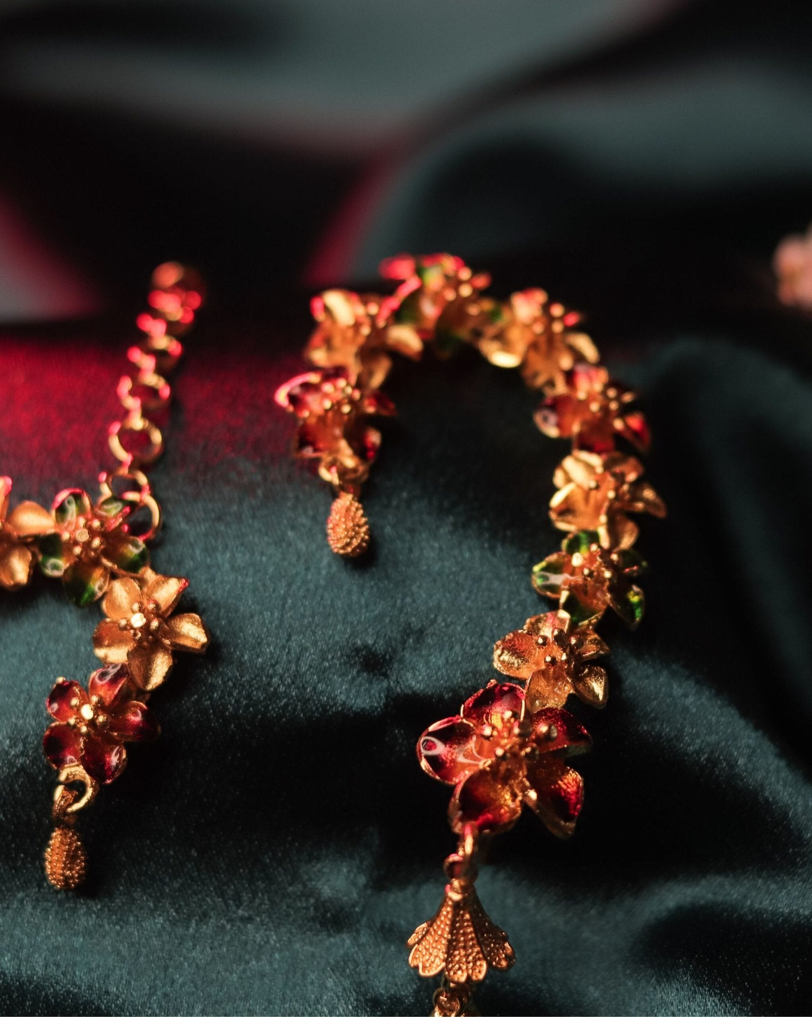 Flower Full Kaan Earrings