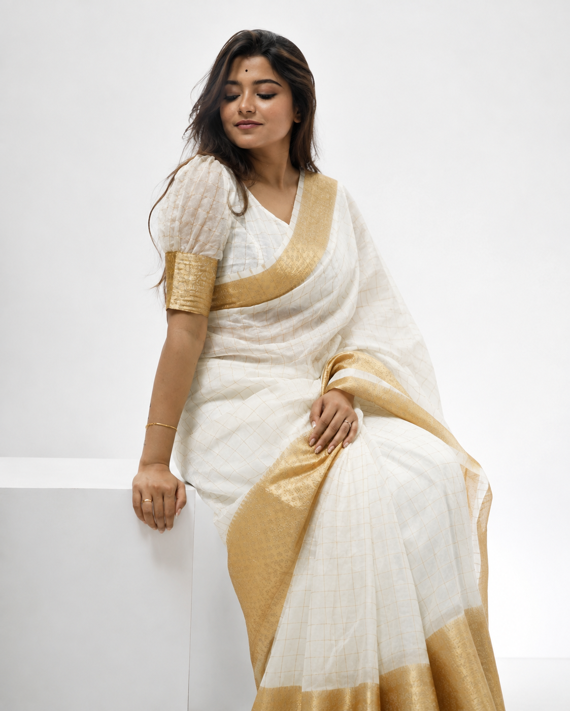 MANJADI (Kasavu Organza Silk)